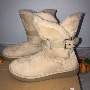 UGG Jaylyn 9.5 Women Tan